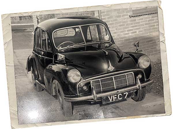 Norman Seddon's 1954 Morris Minor bearing number plate VFC 7