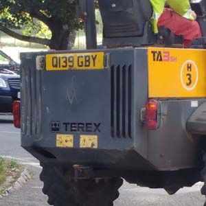 Car displaying Q139 GBY number plate